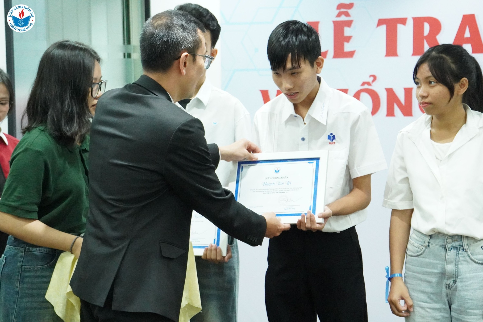 CỘNG ĐỒNG TSNT HỒ CHÍ MINH - LỄ TRAO HỌC BỔNG VÀ TỔNG KẾT HOẠT ĐỘNG QUỸ NĂM 2024 | MỘT THƯỚC PHIM QUAY CHẬM CHẠM ĐẾN TỪNG TRÁI TIM