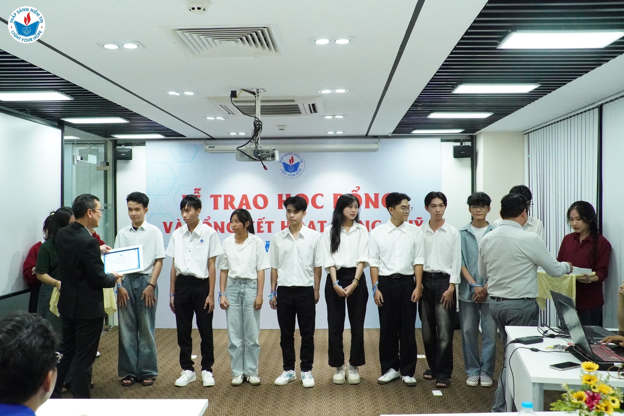 CỘNG ĐỒNG TSNT HỒ CHÍ MINH - LỄ TRAO HỌC BỔNG VÀ TỔNG KẾT HOẠT ĐỘNG QUỸ NĂM 2024 | MỘT THƯỚC PHIM QUAY CHẬM CHẠM ĐẾN TỪNG TRÁI TIM